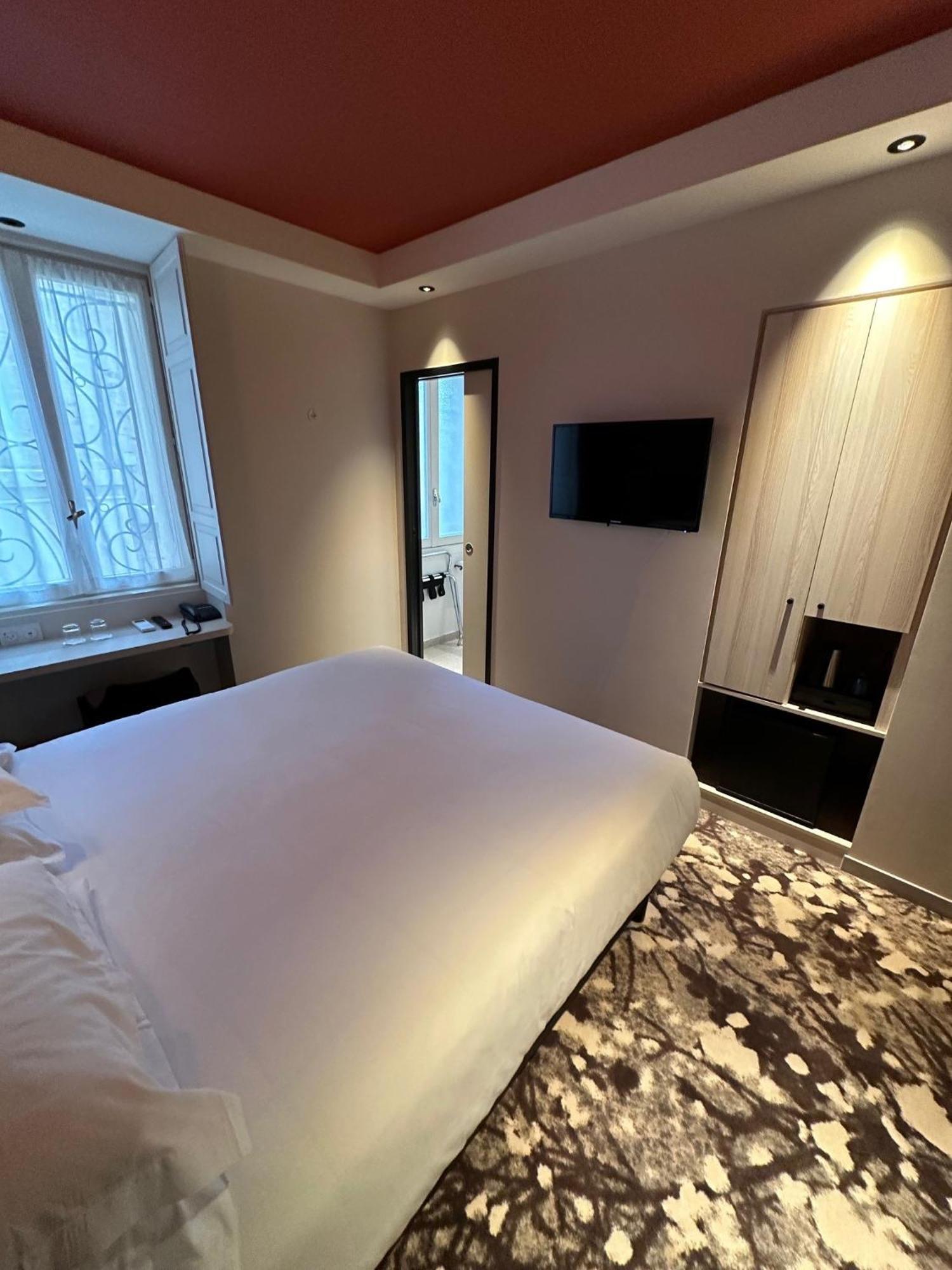 Hotel Le Medieval Palais Des Papes Hotel