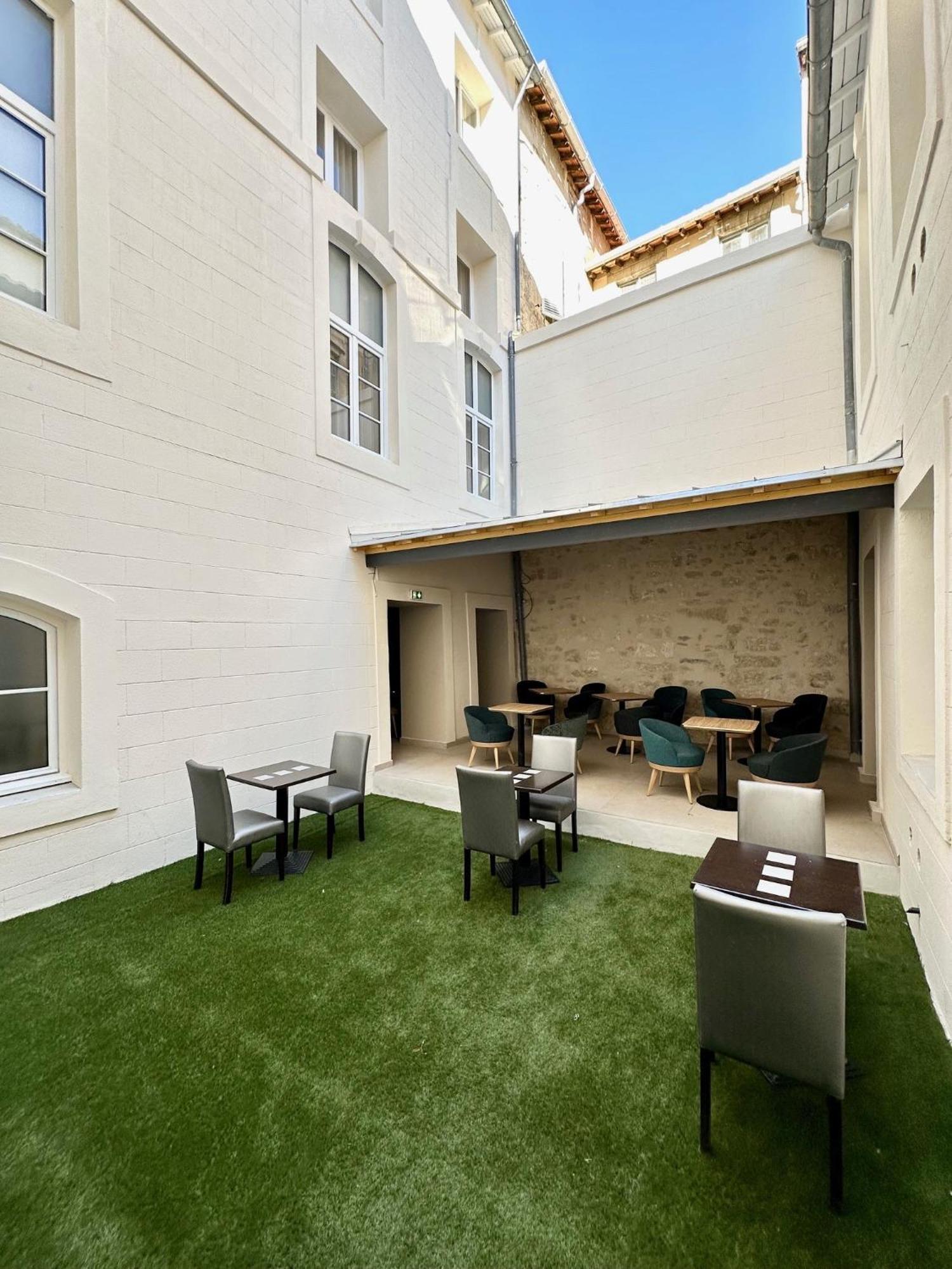 Hotel Le Medieval Palais Des Papes